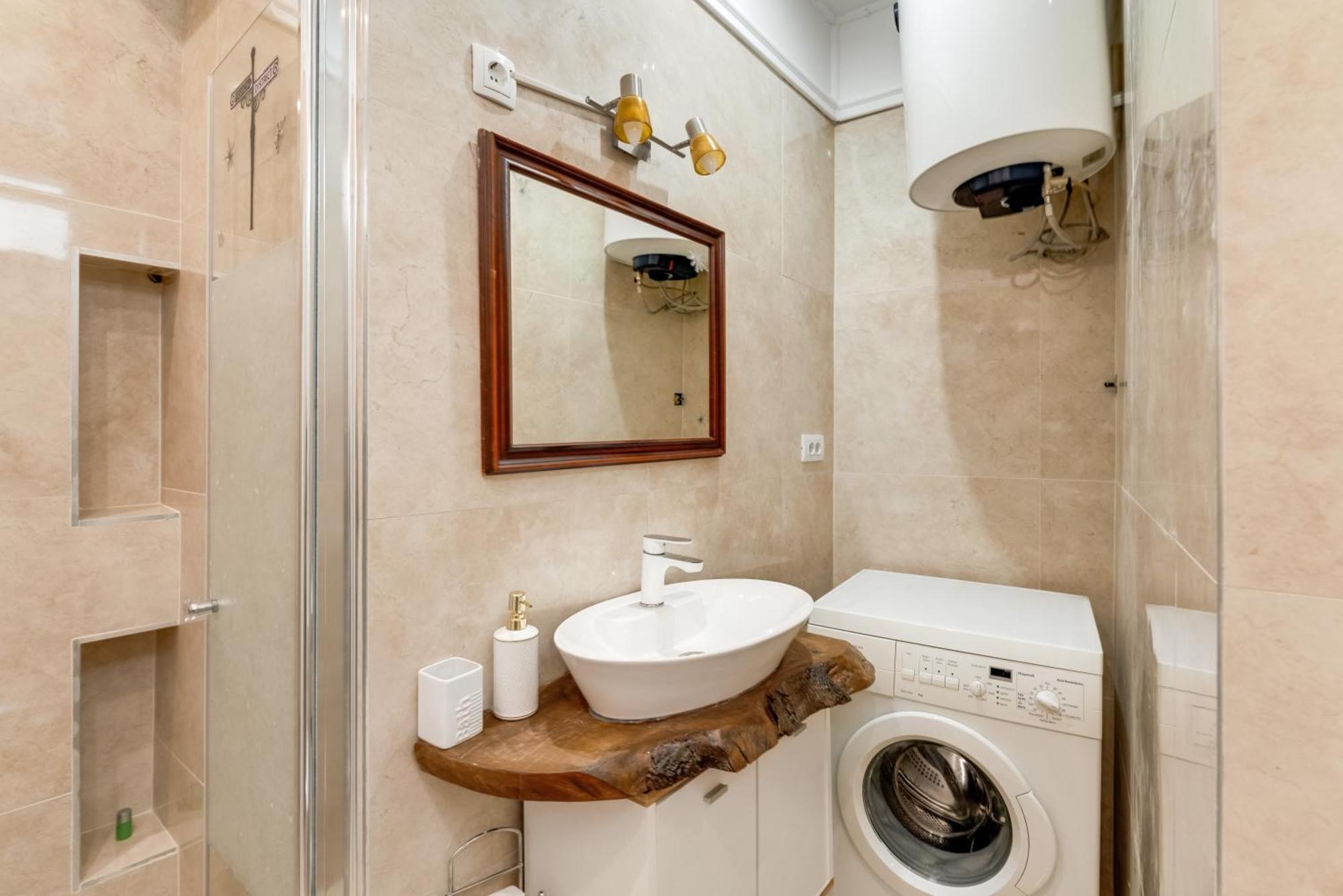 B&B Apartments Coli Apartments Ema & Antigona Self Check On The Ground Floor Bakar Exterior photo